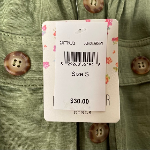 Belle Du Jour Olive Green Ruffle Button Pocket Top NWT - Picture 6 of 7